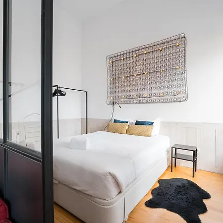 Апартаменты Guestready - Cosy In The Historic Heart Of *